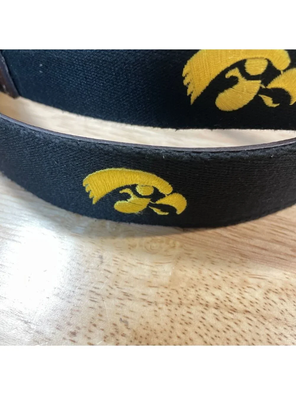 Jack Mason NCAA Iowa Hawkeyes Reversible Leather Fabric Belt Men Size 42